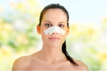 COMO SE REALIZA LA  RINOPLASTIA